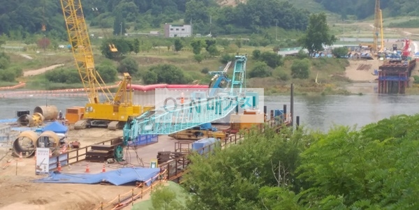 공사 현장 전경