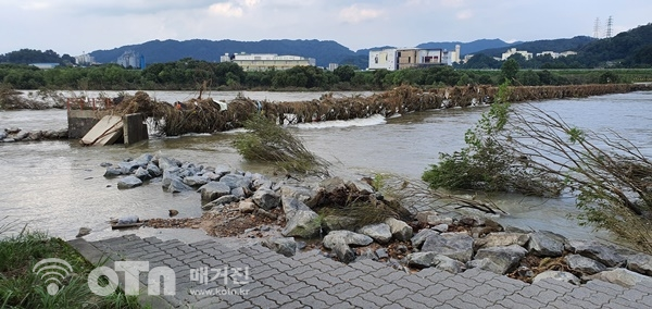 금강가교 유실