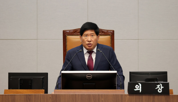 홍성현 의장